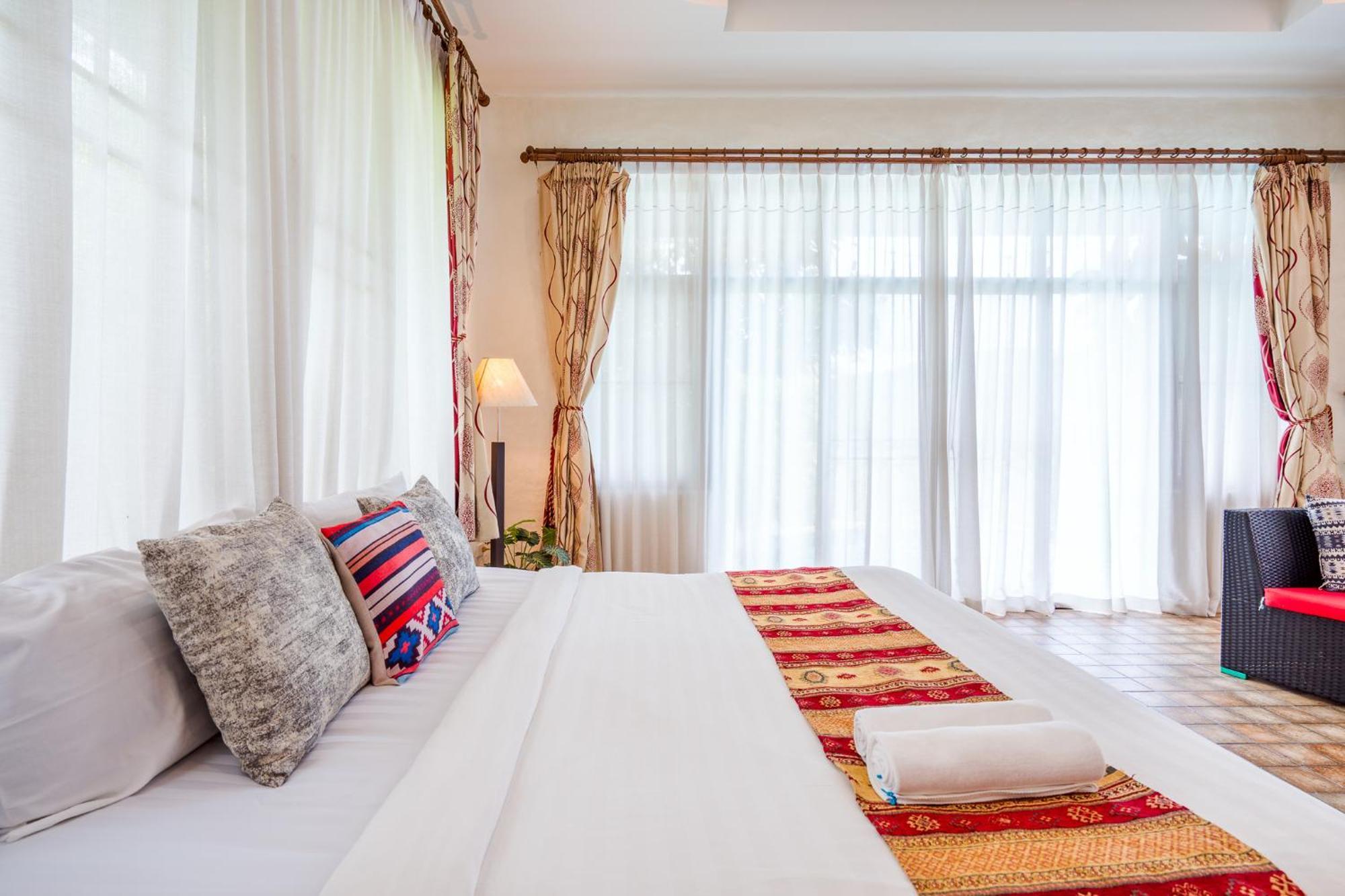 Huahin I-Din Poolvilla วิลล่ากลางธรรมชาติ วิวภูเขา เป็นส่วนตัว Экстерьер фото